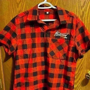 Budweiser button down shirt men’s size medium  black and red